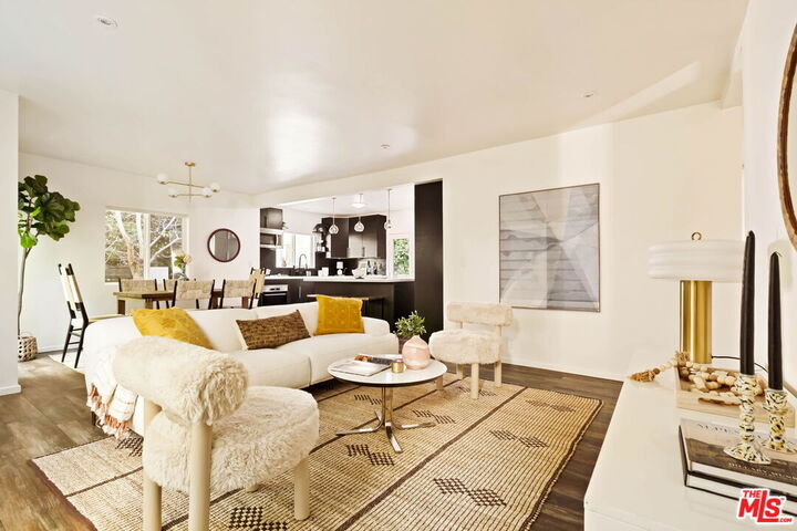 Property Photo: 1851 Vineyard Ave CA 90019