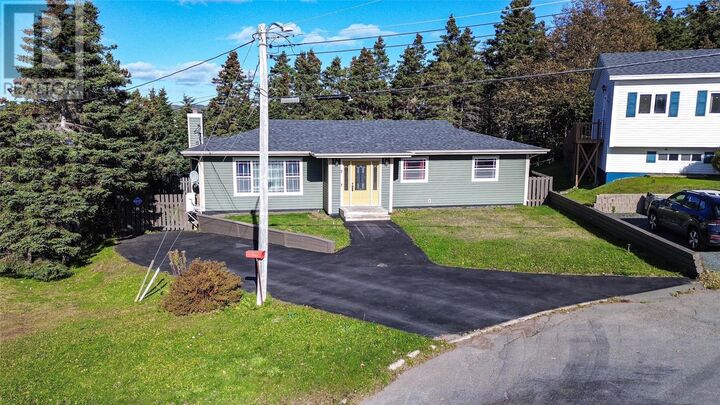 Property Photo:  7 Dunford Place  NL A0E 2M0 
