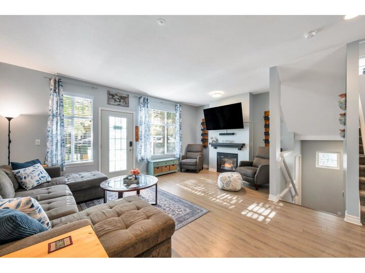 Property Photo: 6050 166 Street 70 BC V3S 0X3