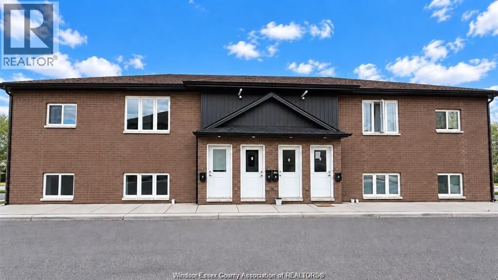 Property Photo:  2280 Daytona  ON N9B 3Y2 