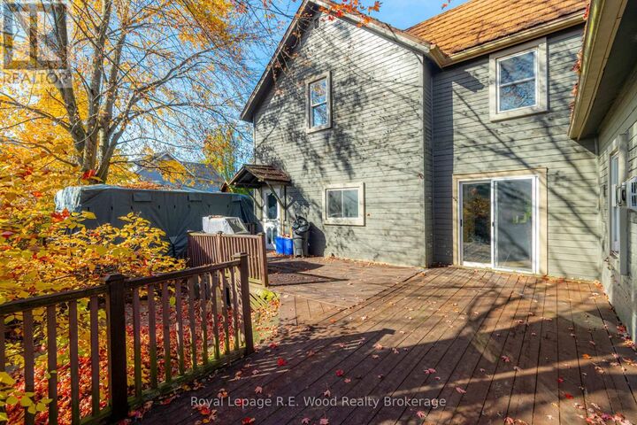 Property Photo:  9 North Court Street West  ON N0J 1P0 
