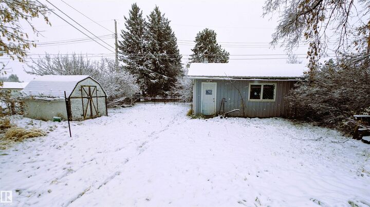 Property Photo:  5217 50 Avenue  AB T0A 1A0 