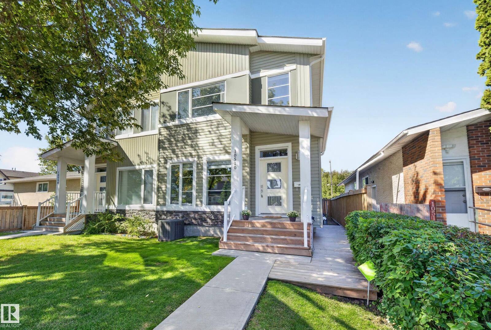 Property Photo:  10510 153 Street NW  AB T5P 2C3 