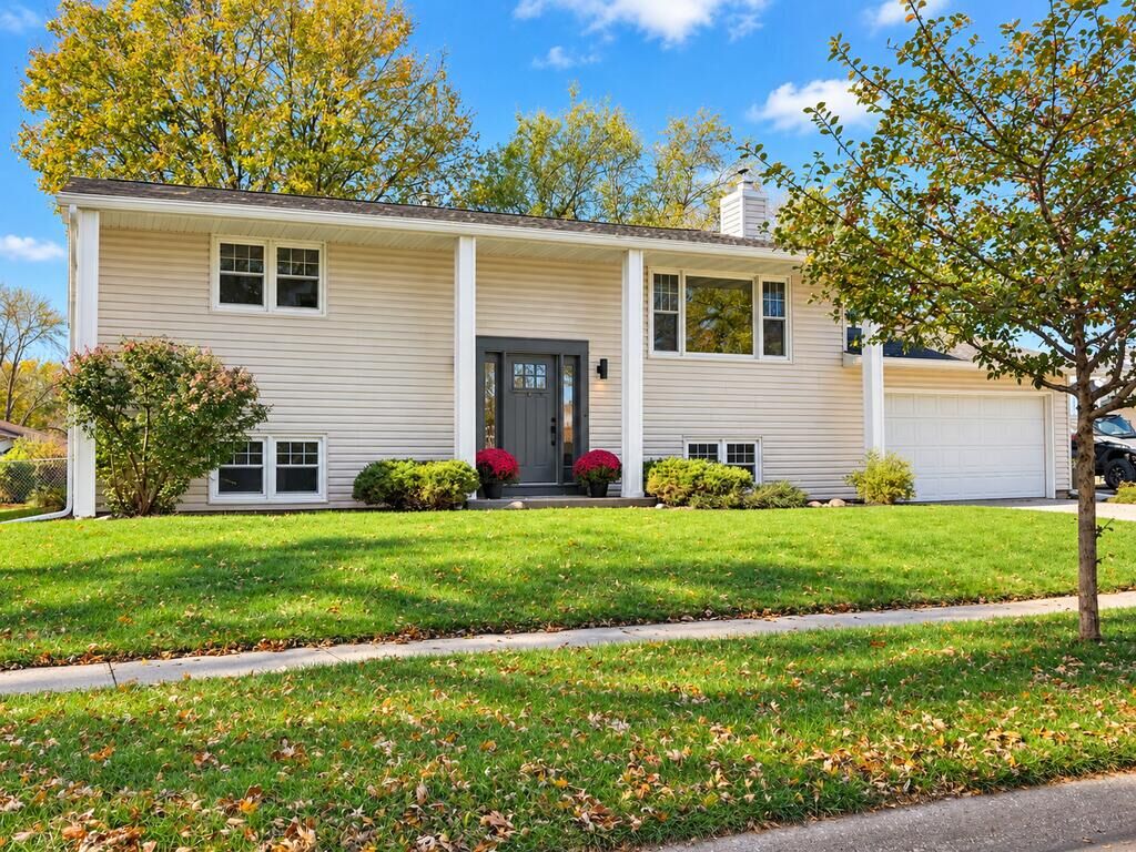 Property Photo:  1432 North 31st Street  IA 50501 