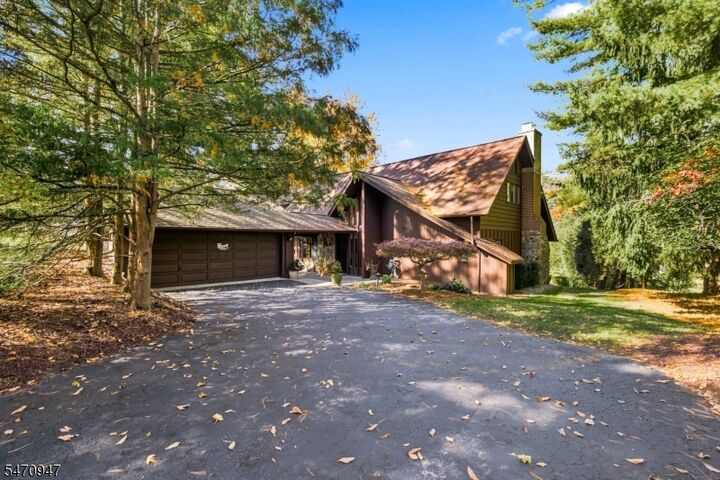 Property Photo:  14 Island Trl  NJ 07871 