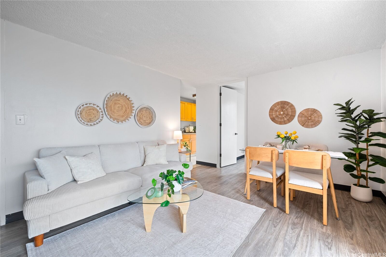Property Photo:  1415 Liholiho Street 901  HI 96822 