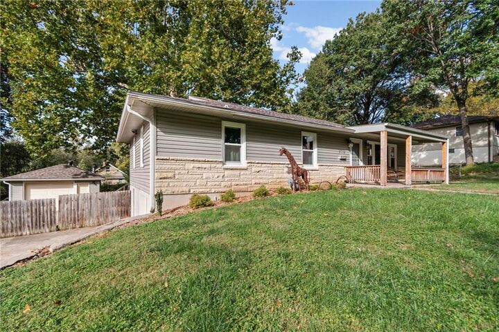 Property Photo:  2736 N 66th Terrace  KS 66104 