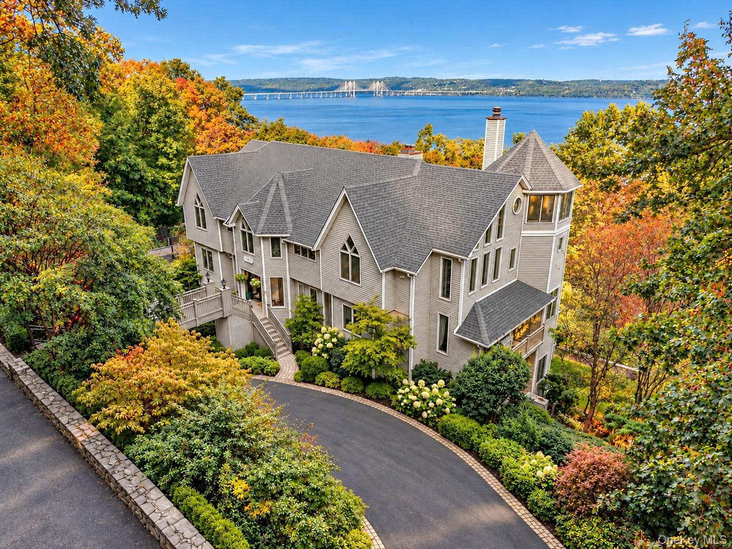 Property Photo:  191 Tweed Boulevard  NY 10960 