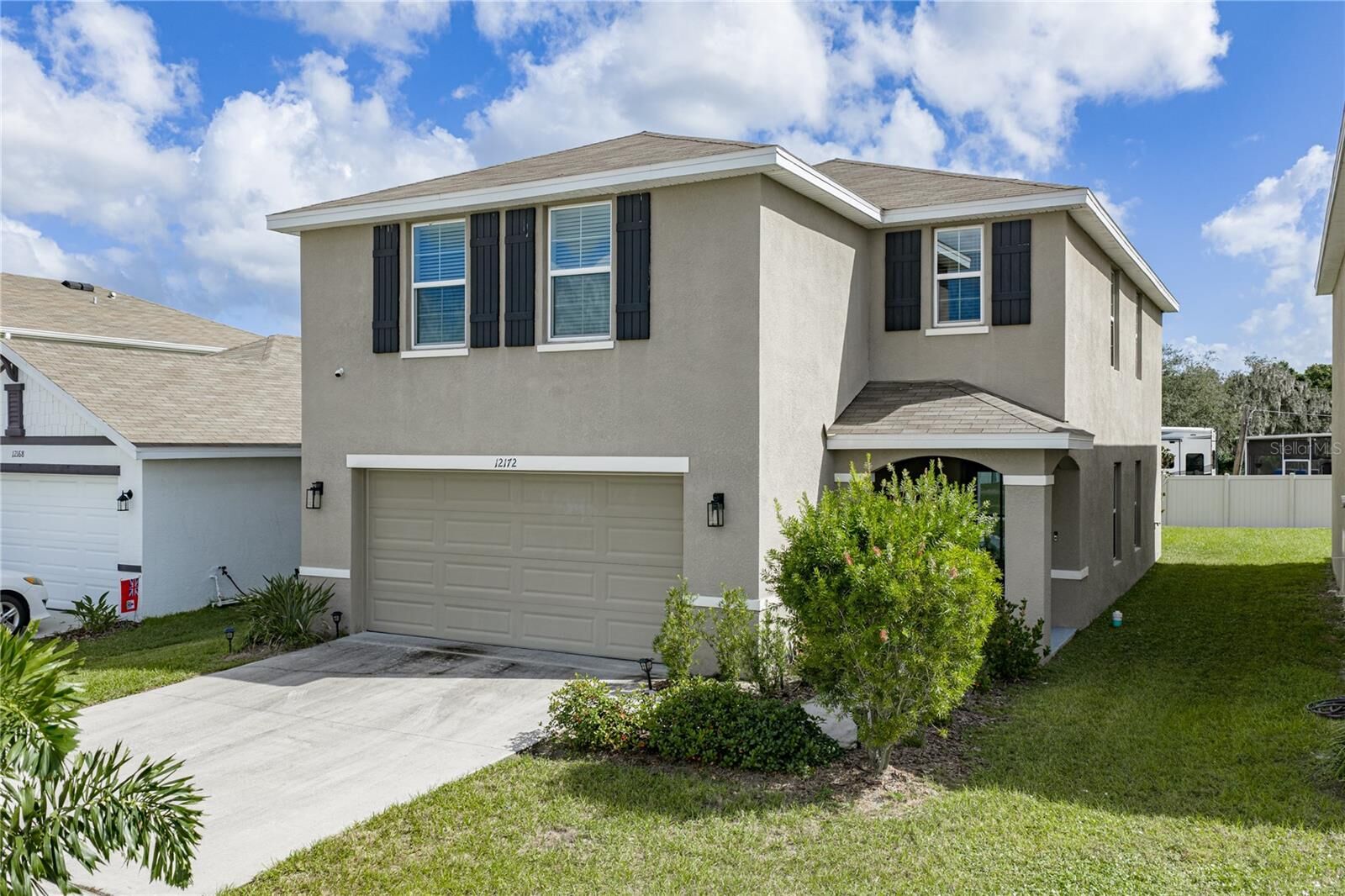 Property Photo:  12172 Lily Magnolia Lane  FL 33569 