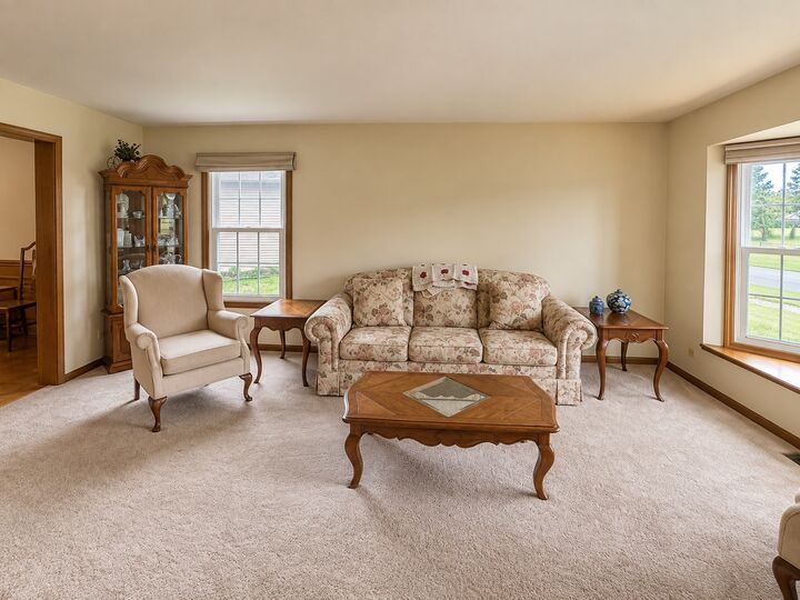 Property Photo: 108 Nottingham Drive IL 60543
