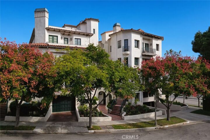 Property Photo:  558 Hillgreen  CA 90212 