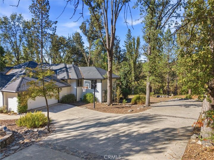 Property Photo:  46055 Sutton  CA 93644 