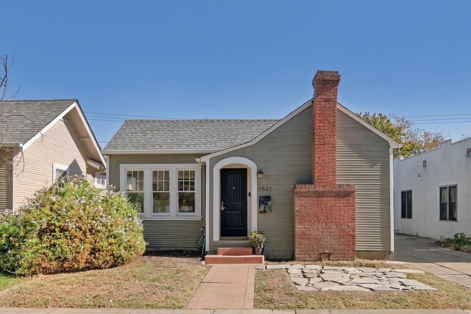 Property Photo:  1541 32nd Street  CA 95816 