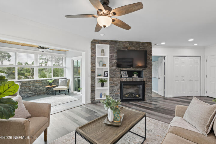 Property Photo: 1800 The Greens Way 1504 FL 32250