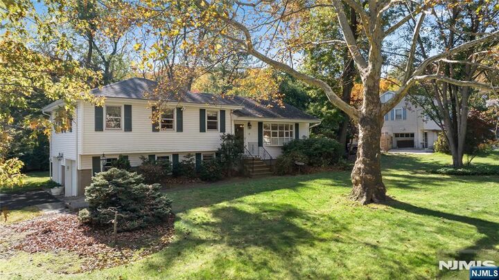 Property Photo:  1 Large Avenue  NJ 07642 