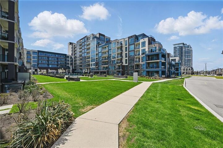 Property Photo: 16 Concord Place 807 ON L3M 0J1