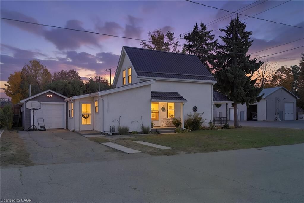 Photo de la propriété:  42 Fourth Street  ON N4G 1H2 