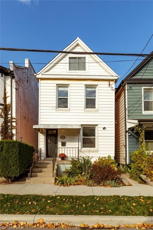 Property Photo:  185 Caroline Street N  ON L8R 2S1 