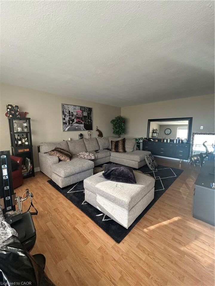 Property Photo:  222 Concession Street 503  ON L9A 1B1 