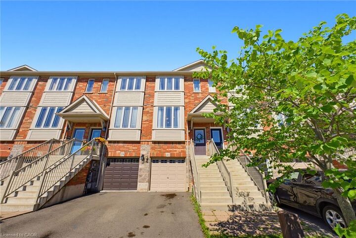 Property Photo:  41 Edenrock Drive  ON L8E 0G6 