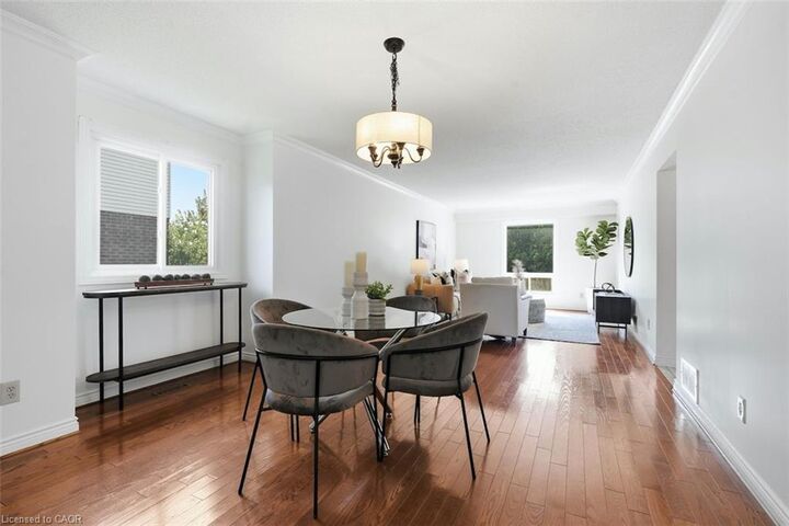 Property Photo:  12 Sumner Crescent  ON L3M 5E2 