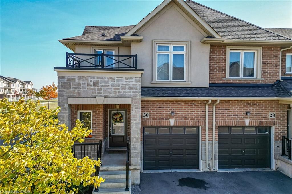 Property Photo:  30 Mockingbird Lane  ON L8E 0K7 