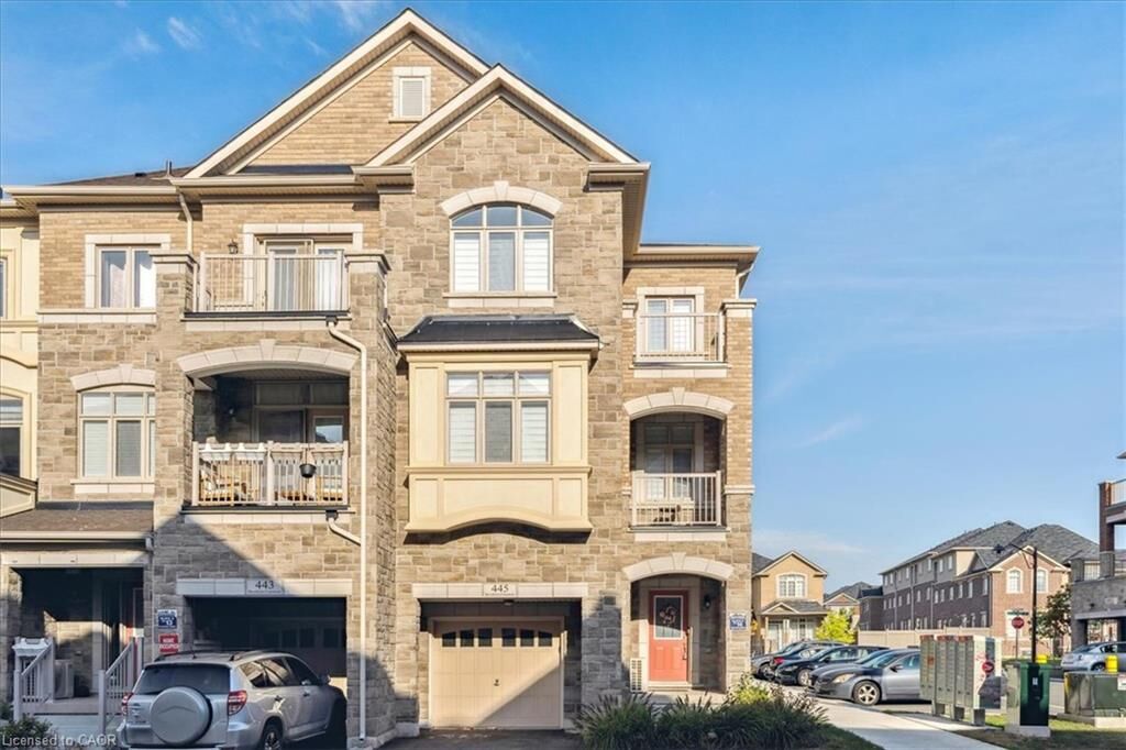 Property Photo:  445 Brooklyn Common  ON L6H 3P4 