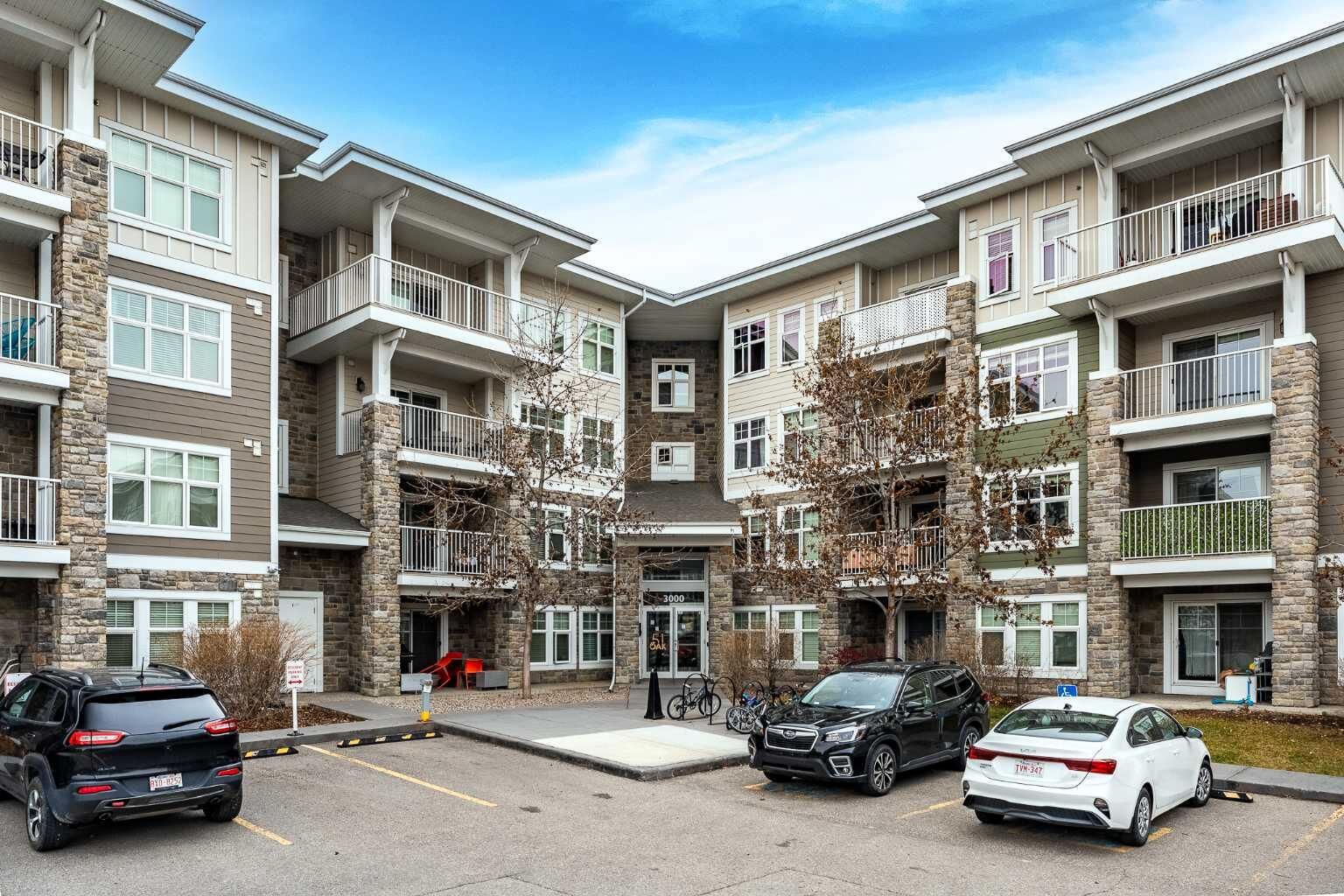 Property Photo:  11 Mahogany Row SE 3401  AB T3M 2L6 