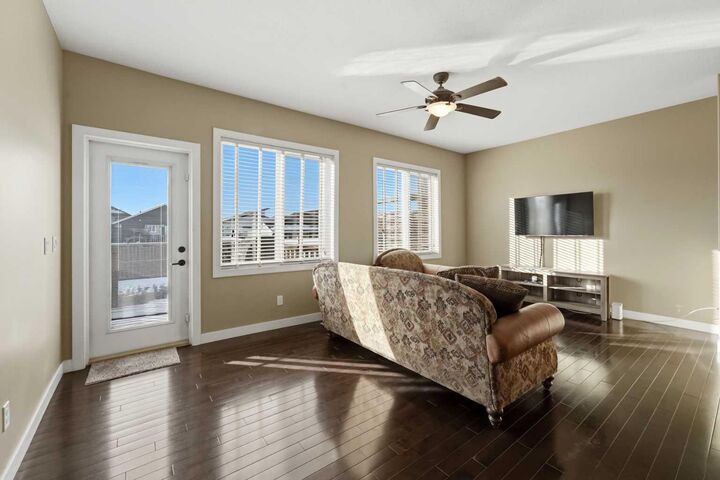 Property Photo:  141 Larsen Crescent  AB T4R 0J9 
