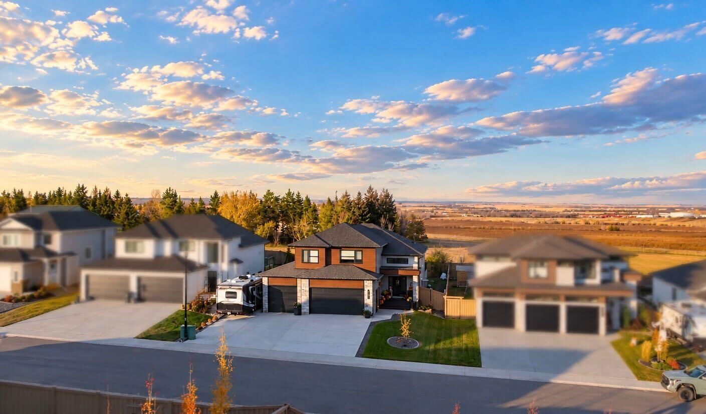 Property Photo:  14900 107 Street  AB T8X 0S4 
