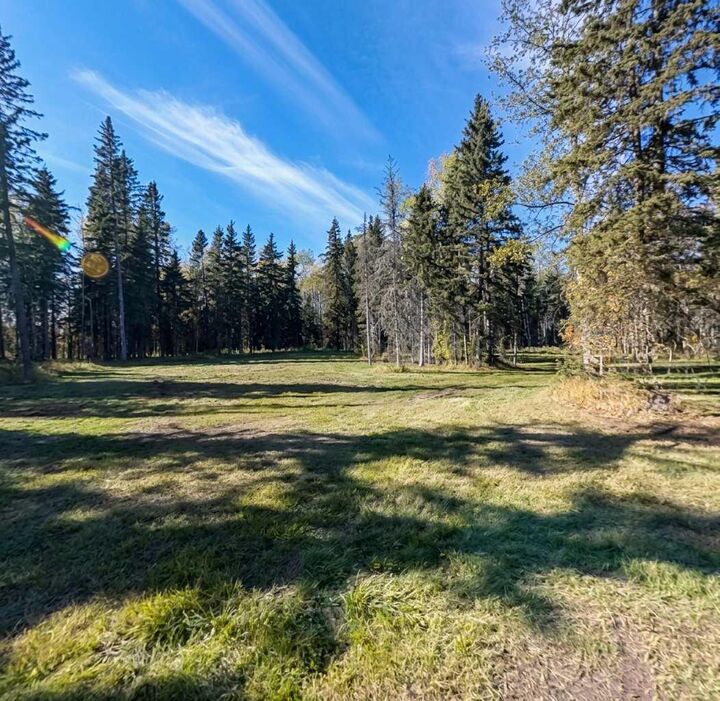 Property Photo: 206 High Timber Place AB T4T 2A2