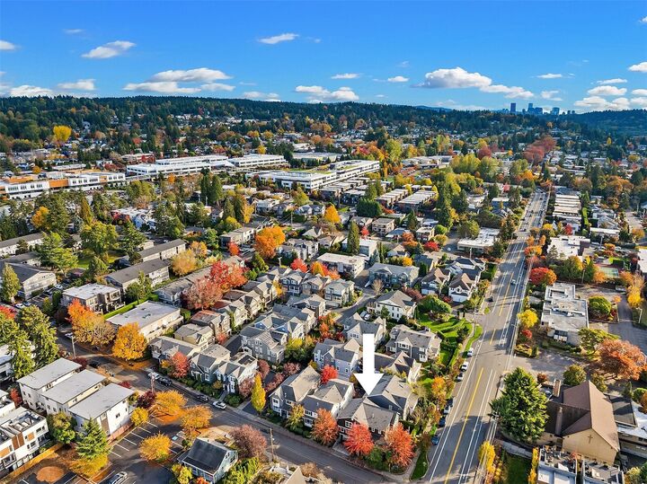 Property Photo: 402 State Street S 2 WA 98033