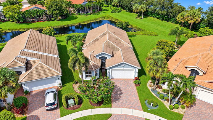 Property Photo: 7773 Kingsley Palm Terrace FL 33467