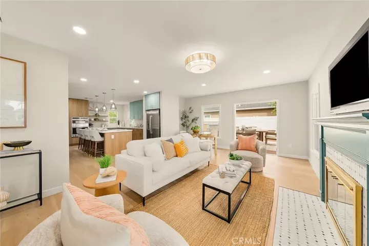 Property Photo:  1611 El Prado Avenue  CA 90501 