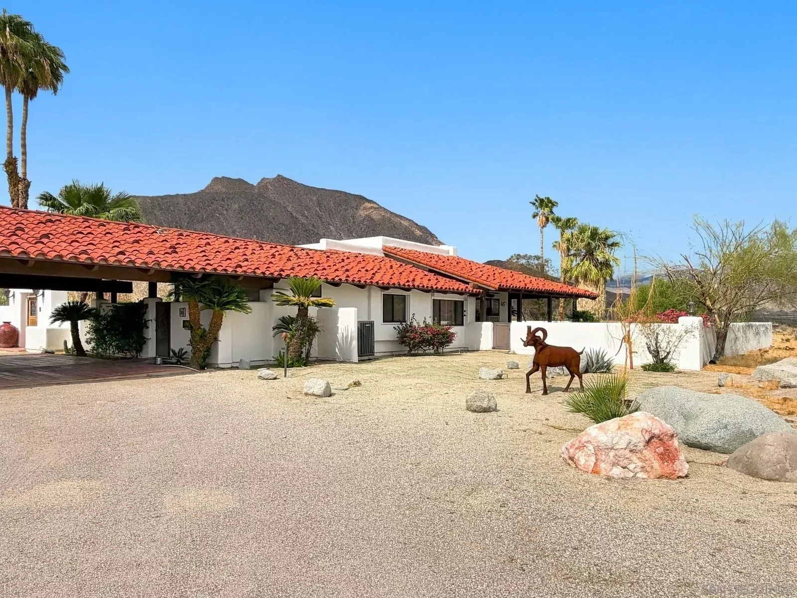 Property Photo:  275 Verbena Dr  CA 92004 