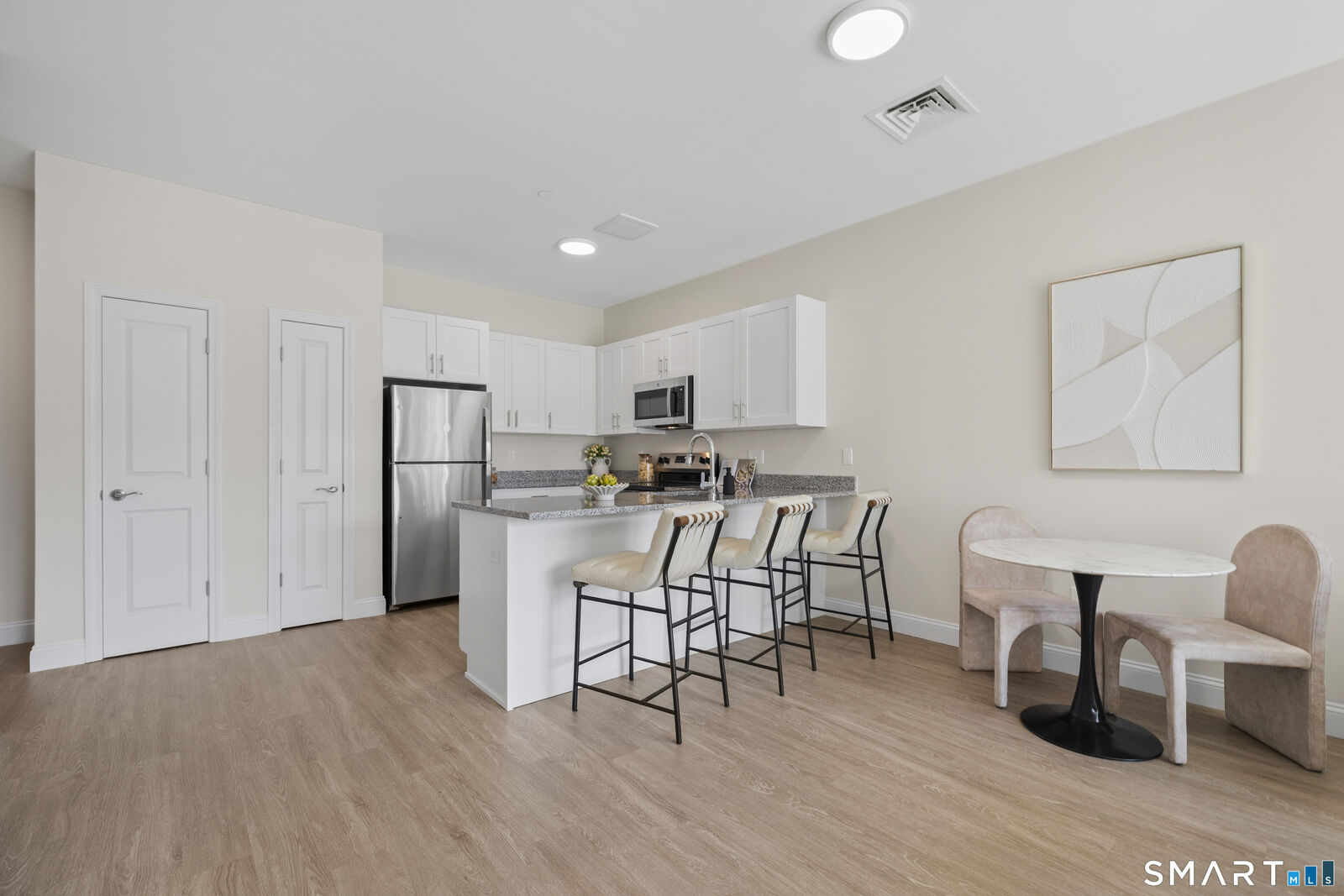 Property Photo:  55 Steele Boulevard 308  CT 06037 