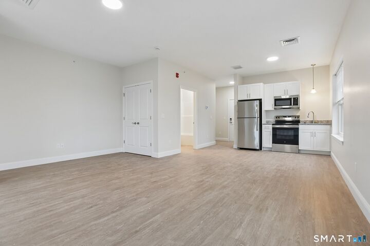 Property Photo:  55 Steele Boulevard 216  CT 06037 