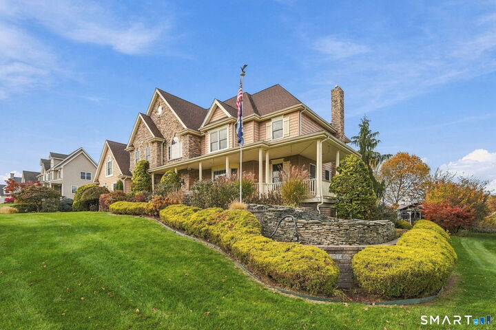 Property Photo: 46 Ridgeview Way CT 06029