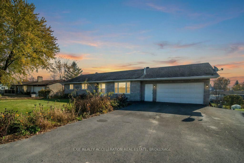 Property Photo:  654 County Rd 1 N/A E  ON K7R 3L2 