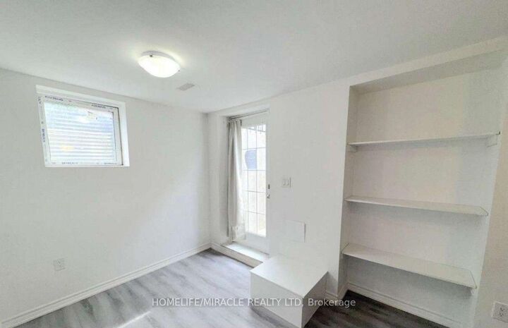 Property Photo:  6 Diane Court  ON L6Y 3E3 