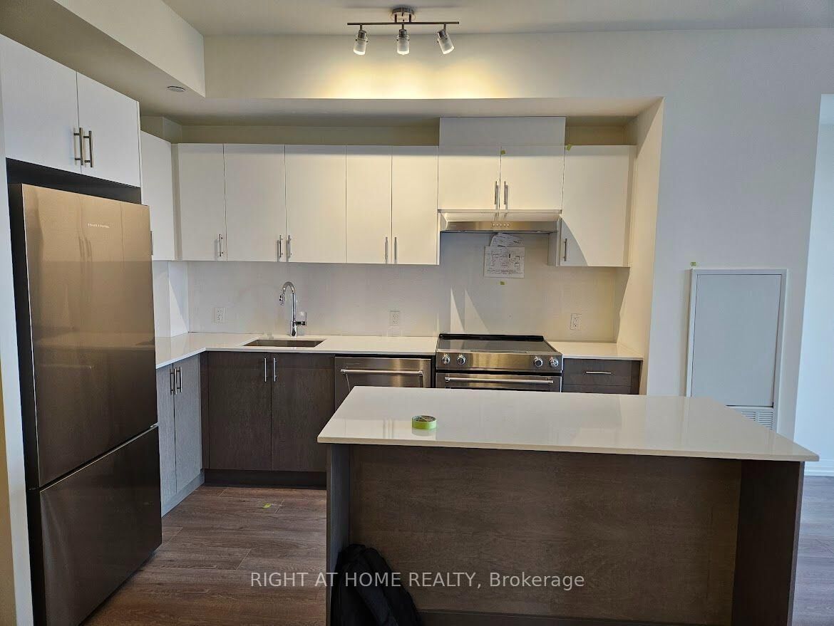 Property Photo:  27 Korda Gate 311  ON L4K 2M9 