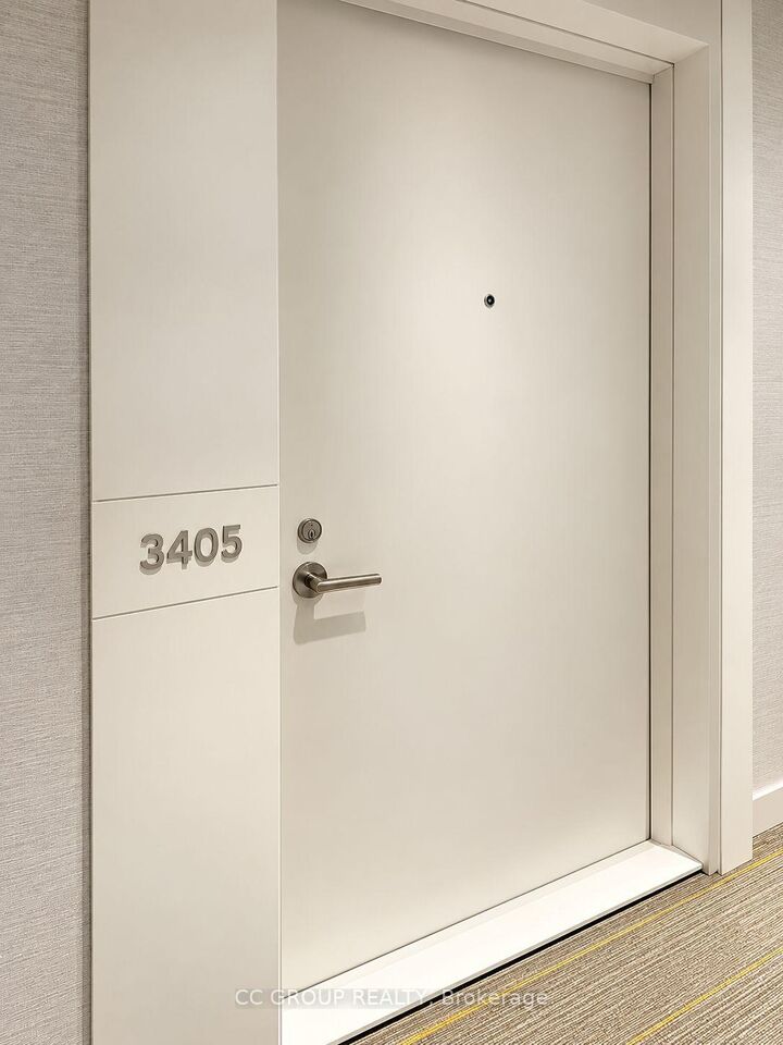 Property Photo:  238 Simcoe Street 3405  ON M5T 0E2 