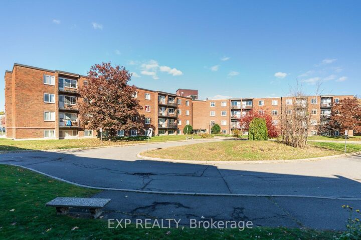Property Photo:  2041 Arrowsmith Drive 208C  ON K1J 7V7 