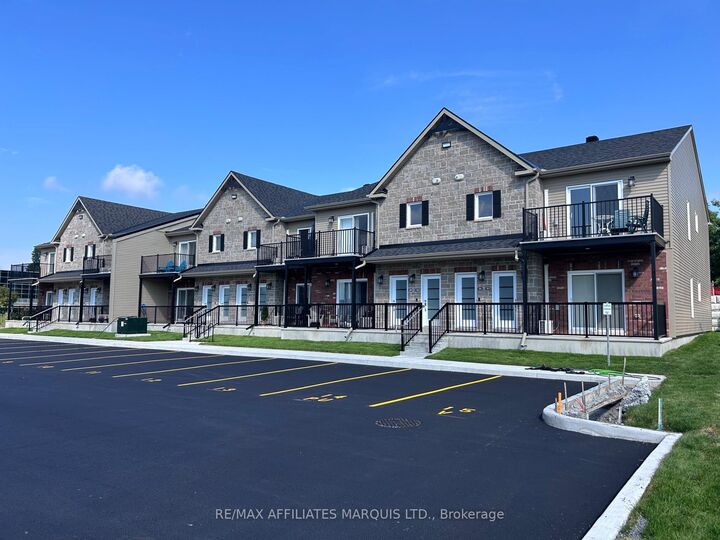 Property Photo:  229 Water Street E 206  ON K6H 1A2 