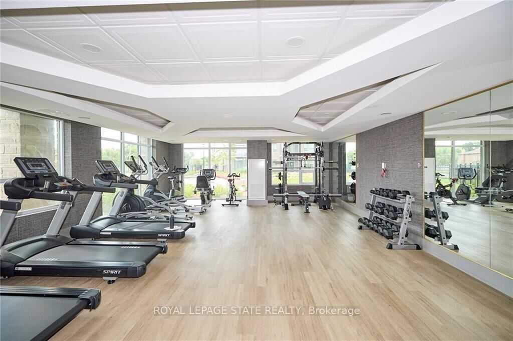 Property Photo: 5055 Greenlane Road 303 ON L3J 2J3