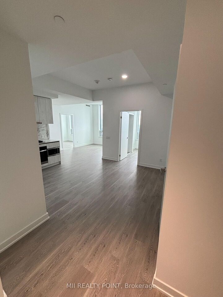 Property Photo:  8 Wellesley Street W Ph01  ON M4Y 1E7 