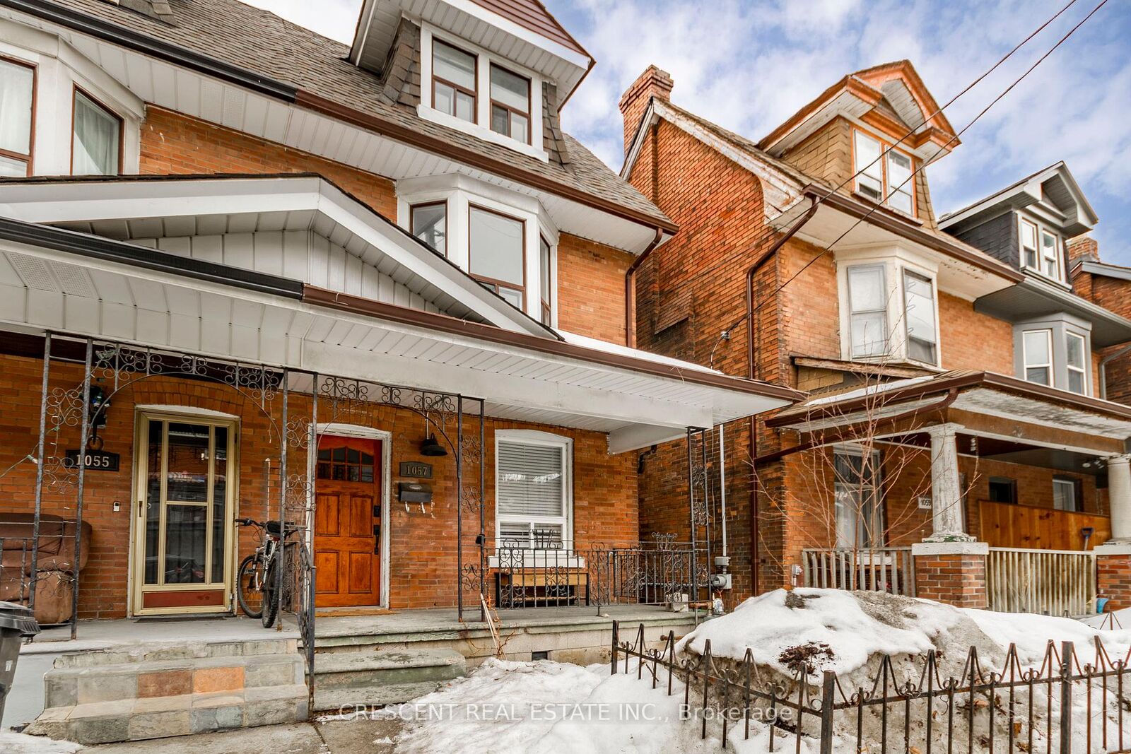 Property Photo:  1057 Davenport Road Main  ON M6G 2C2 