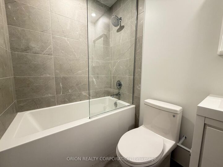 Property Photo: 21 Meadowdale Road 1111 ON L4K 0H6