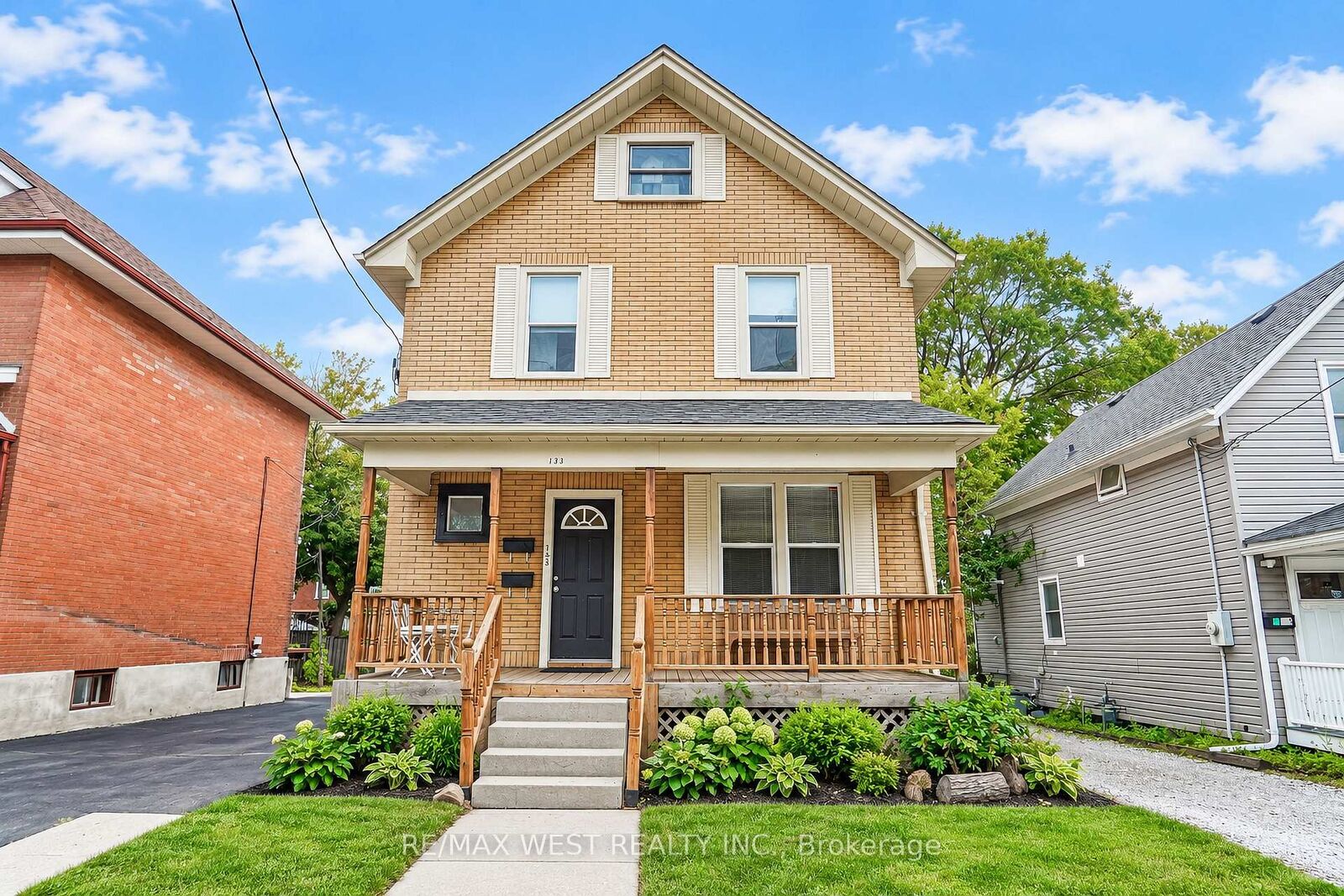 Property Photo: 133 Clarke Street ON L1H 5G1
