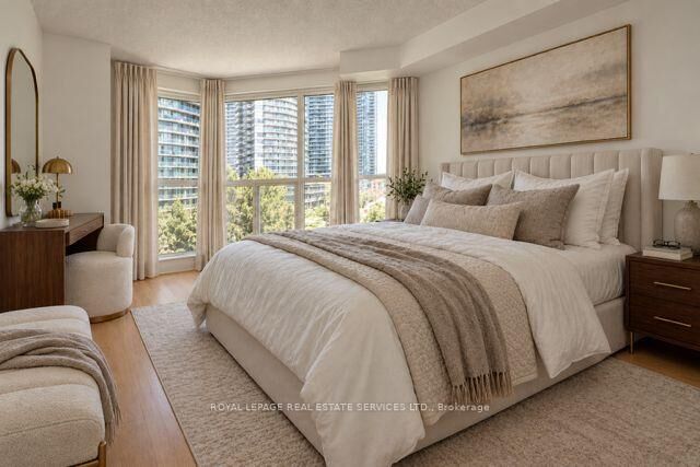 Property Photo: 2261 Lake Shore Boulevard W 605 ON M8V 3X1